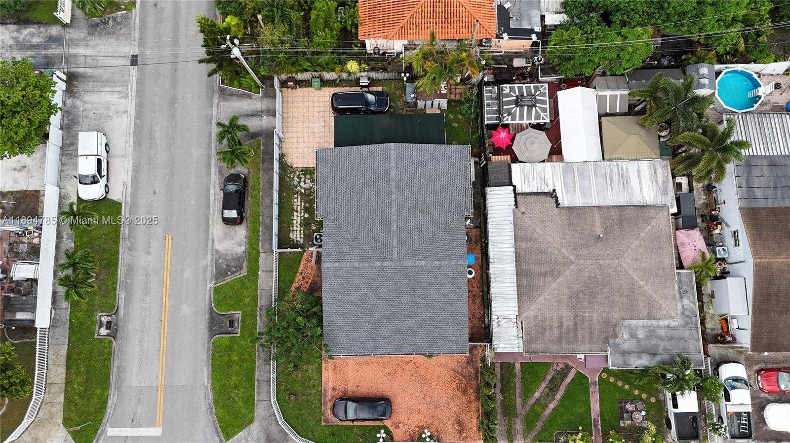 Small Image of 3495 WEST 2ND AVE, Hialeah Number 9