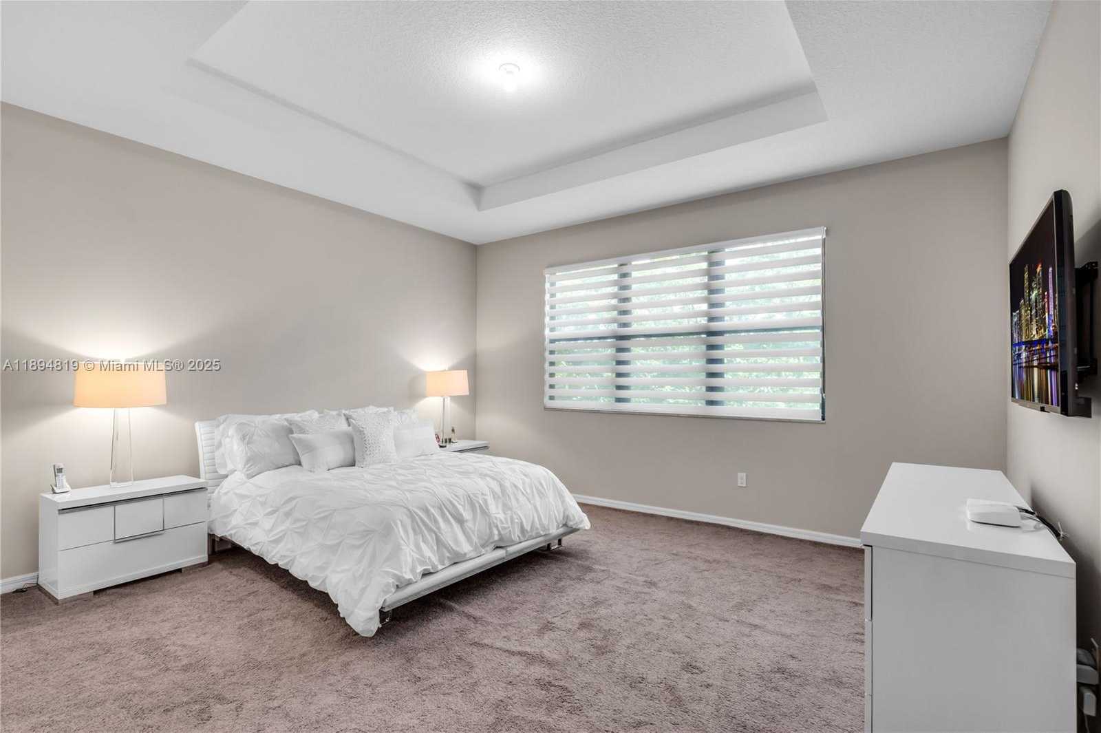 Small Image of Miami Number 18