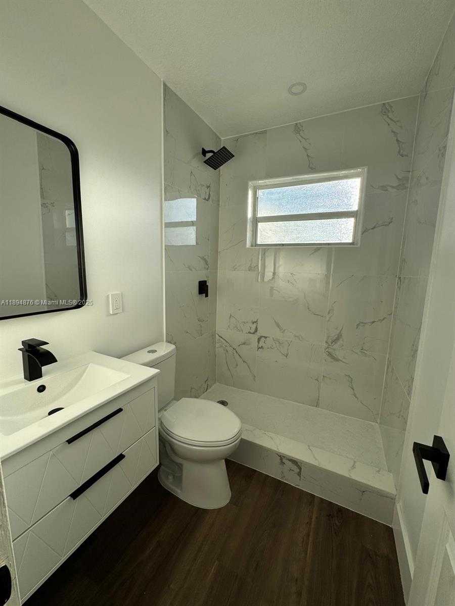 Small Image of 2411 SOUTH WEST 50TH TER, Fort Lauderdale Number 14