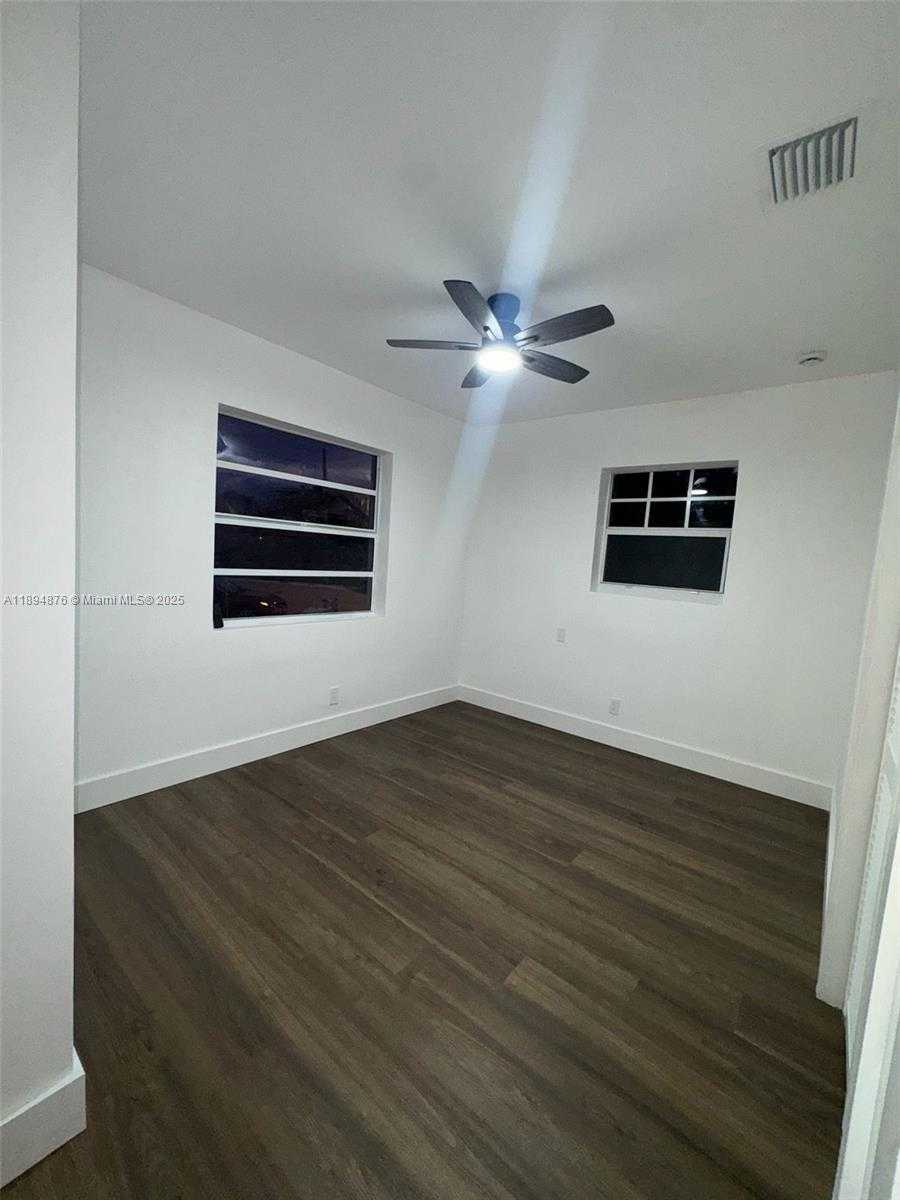 Small Image of 2411 SOUTH WEST 50TH TER, Fort Lauderdale Number 16