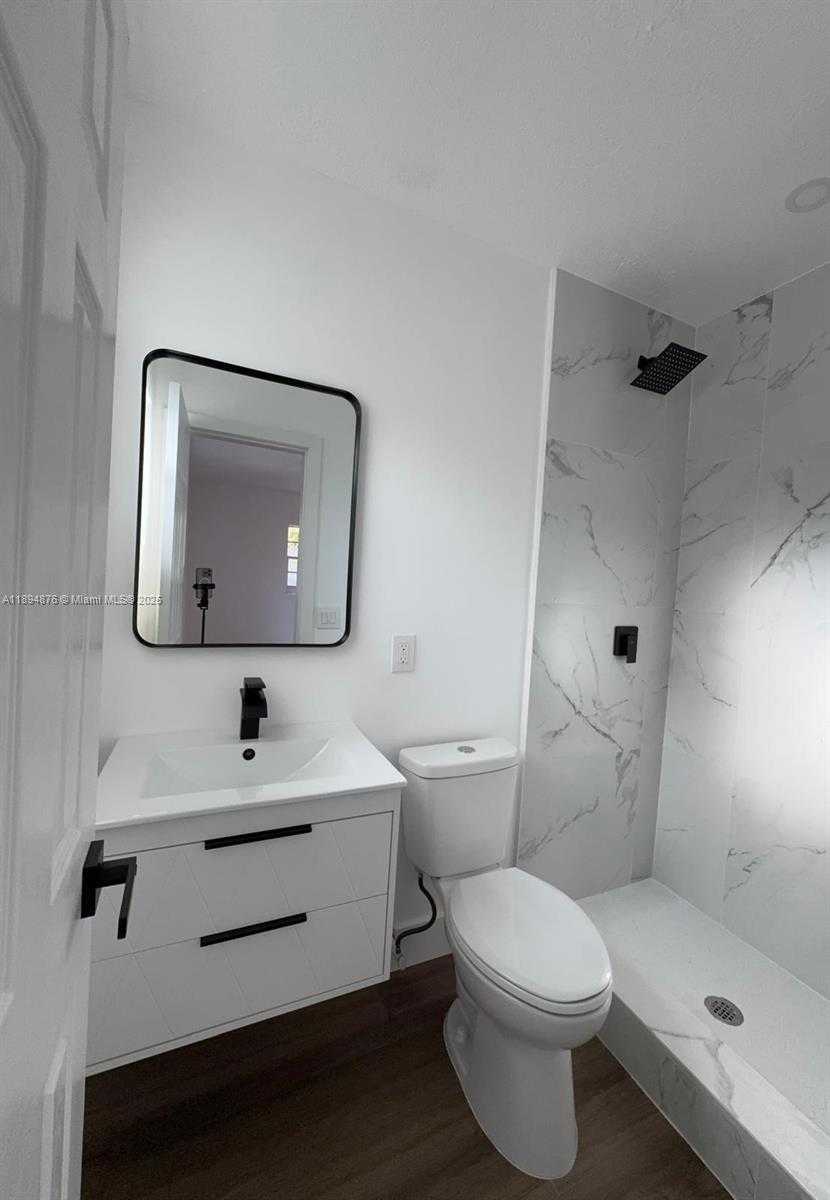 Small Image of 2411 SOUTH WEST 50TH TER, Fort Lauderdale Number 18