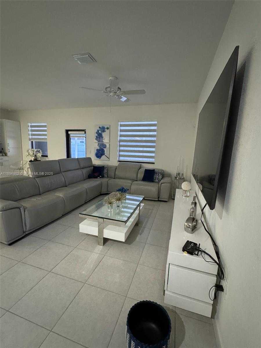 Small Image of 11938 SOUTH WEST 241ST ST, Homestead Number 70