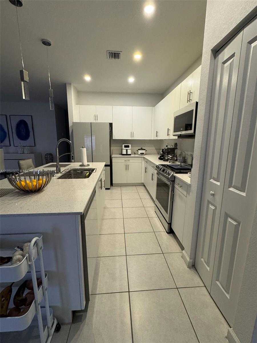 Small Image of 11938 SOUTH WEST 241ST ST, Homestead Number 73