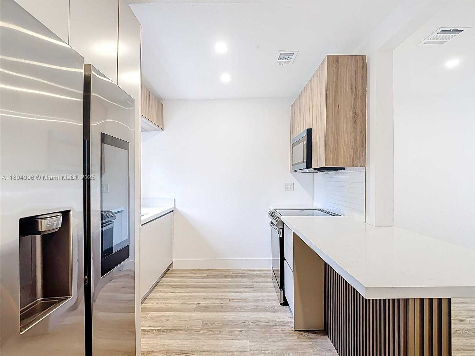 Small Image of 1535 NORTH WEST 124TH ST, North Miami Number 11