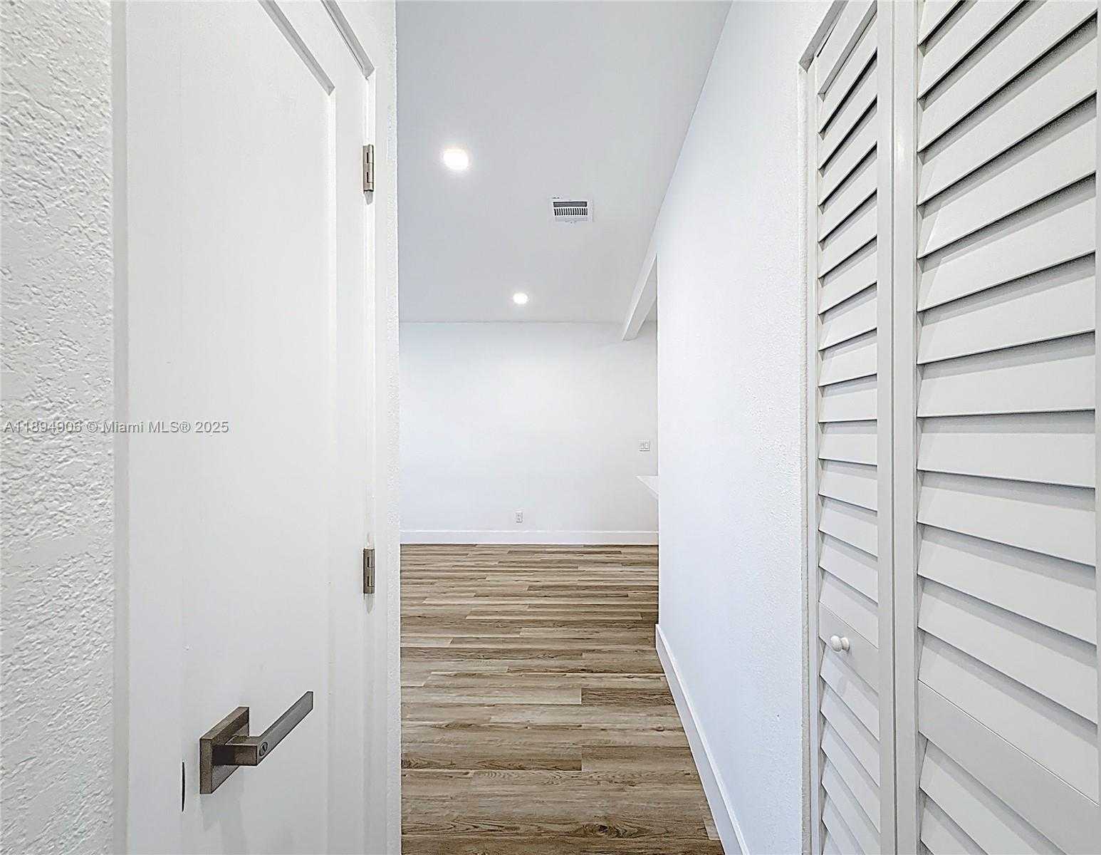 Small Image of 1535 NORTH WEST 124TH ST, North Miami Number 23