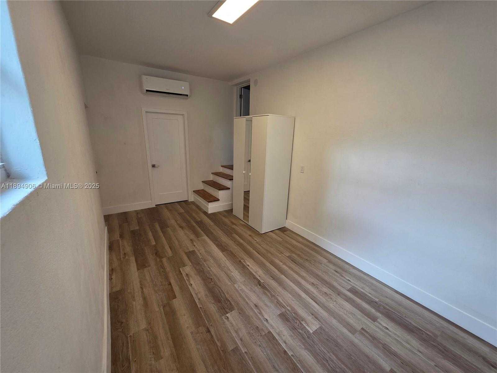 Small Image of 1535 NORTH WEST 124TH ST, North Miami Number 25
