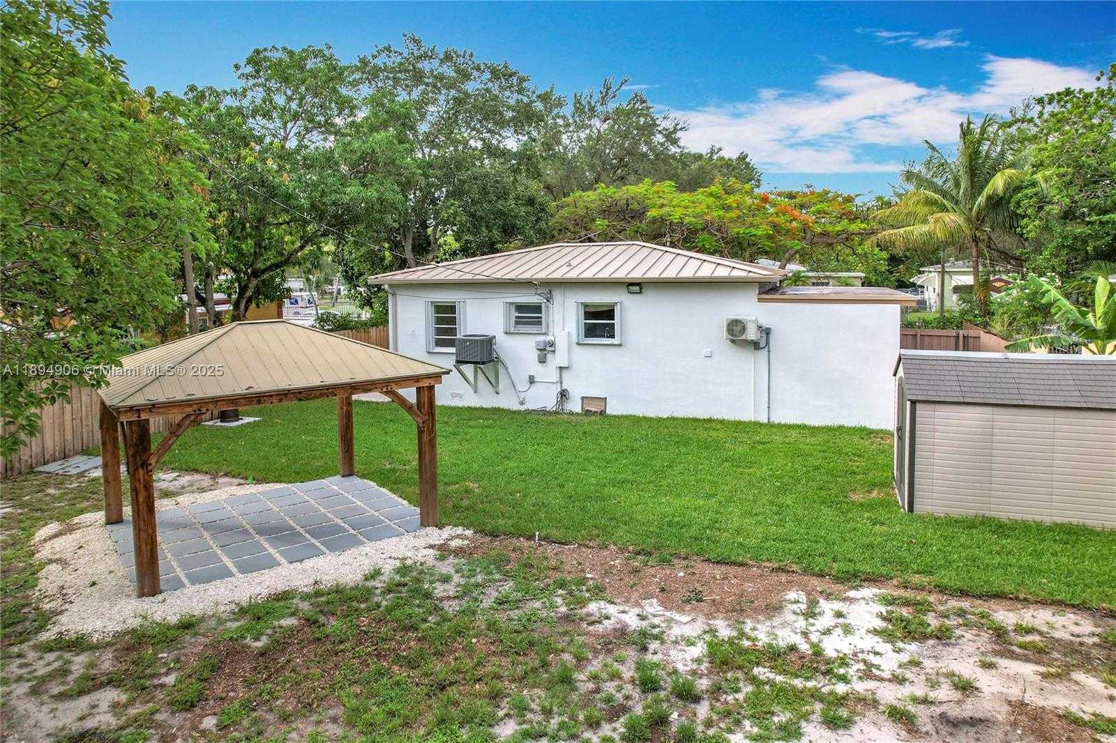 Small Image of 1535 NORTH WEST 124TH ST, North Miami Number 3