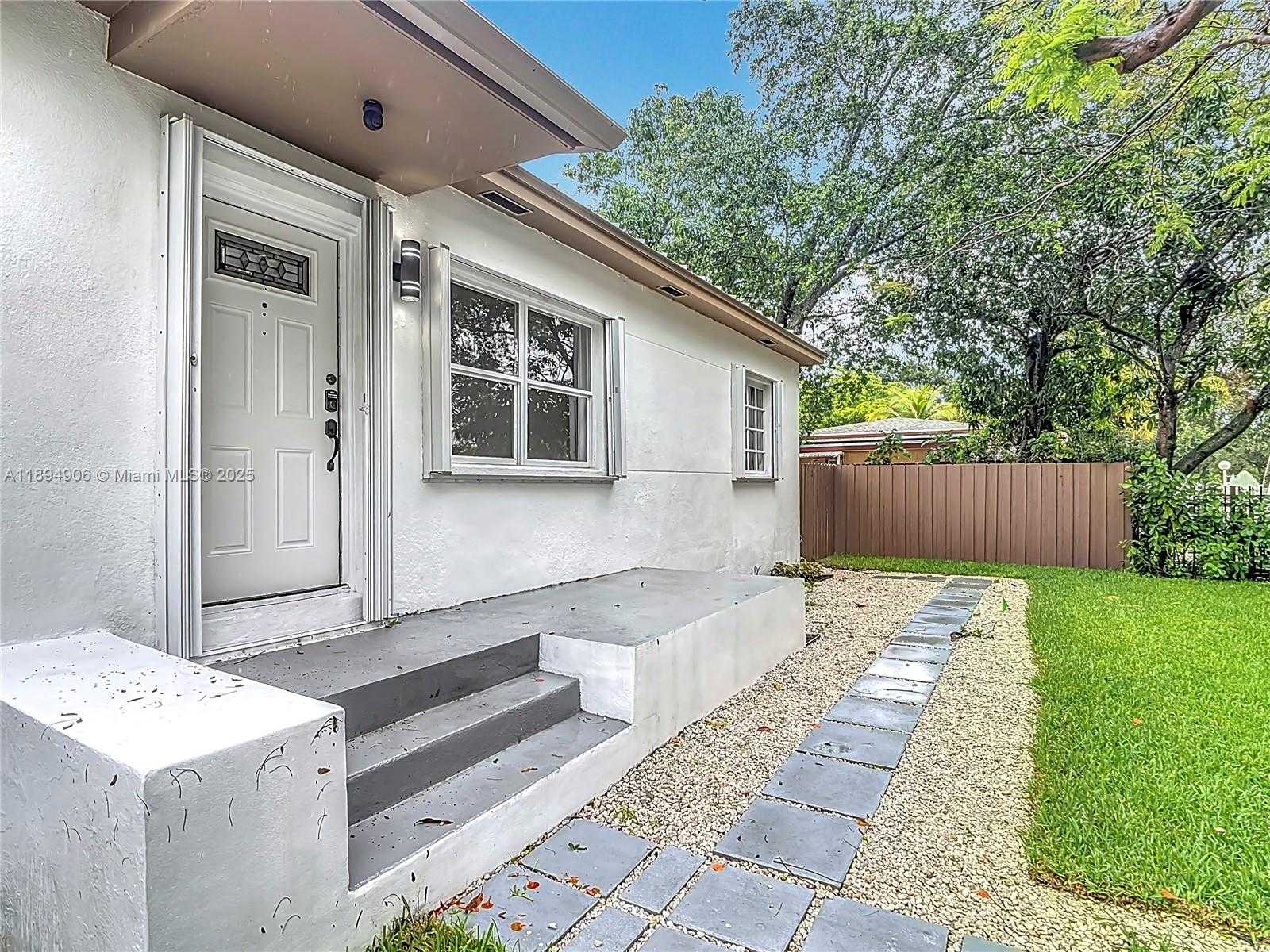 Small Image of 1535 NORTH WEST 124TH ST, North Miami Number 6