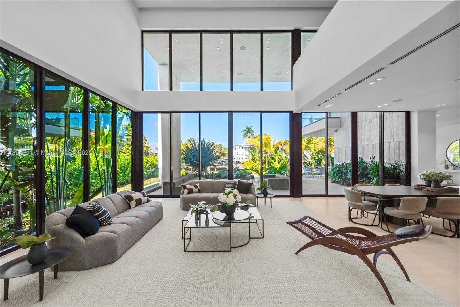 Small Image of 478 TAMARIND DR, Hallandale Beach Number 11