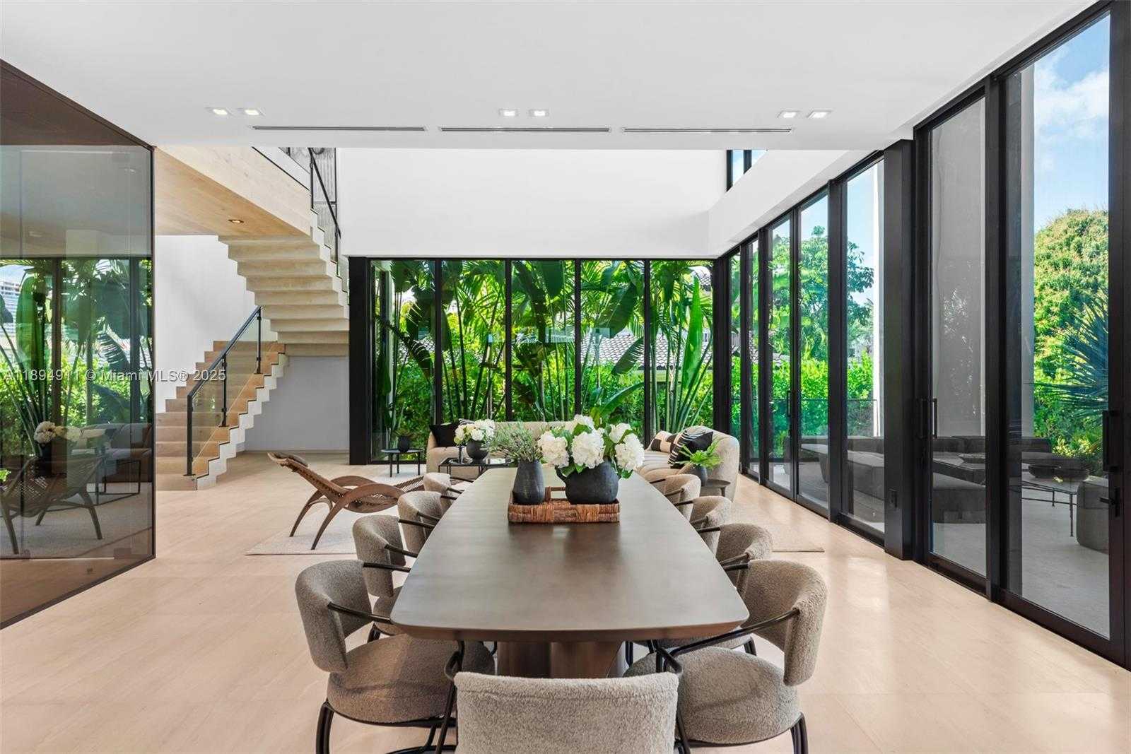 Small Image of 478 TAMARIND DR, Hallandale Beach Number 13