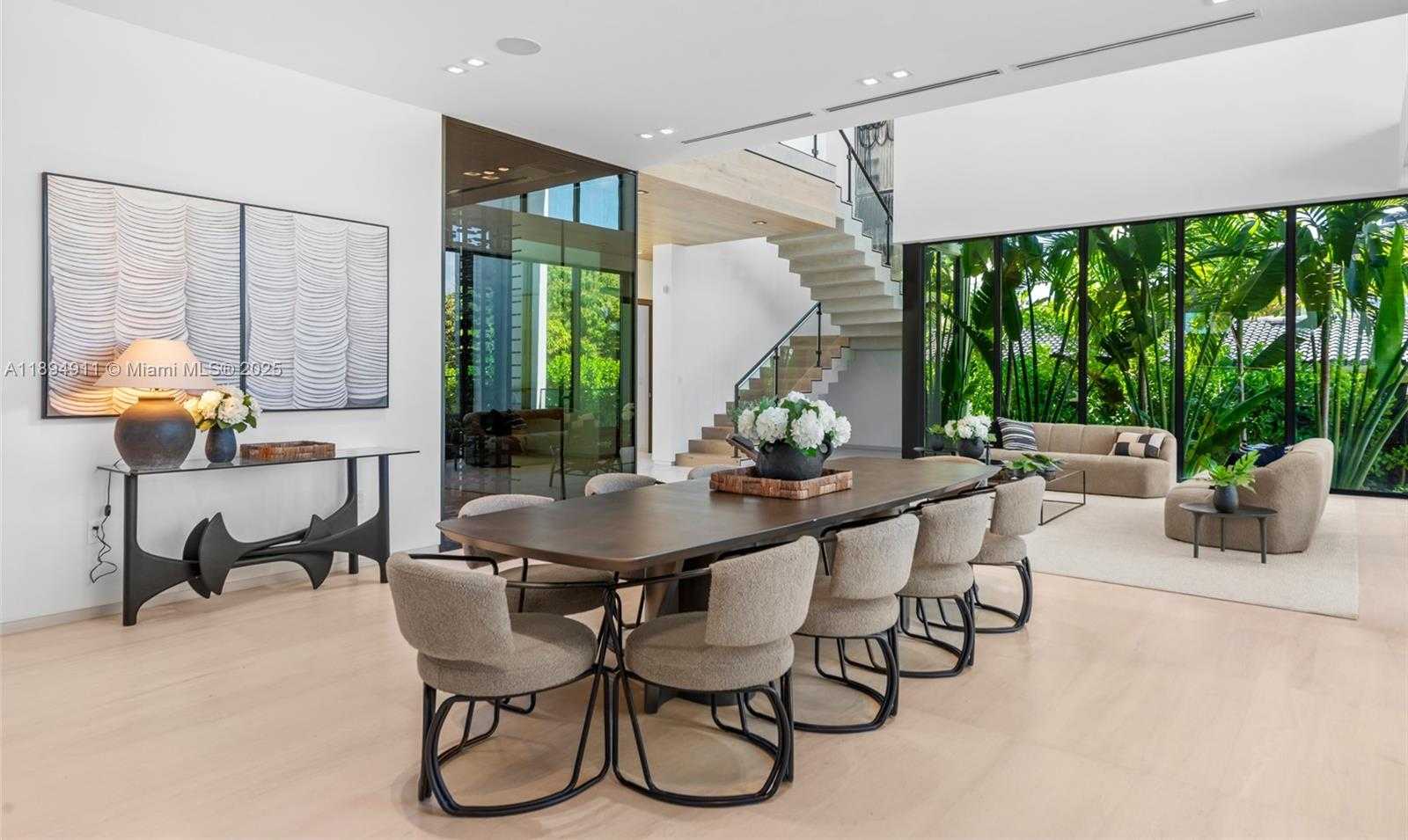 Small Image of 478 TAMARIND DR, Hallandale Beach Number 15
