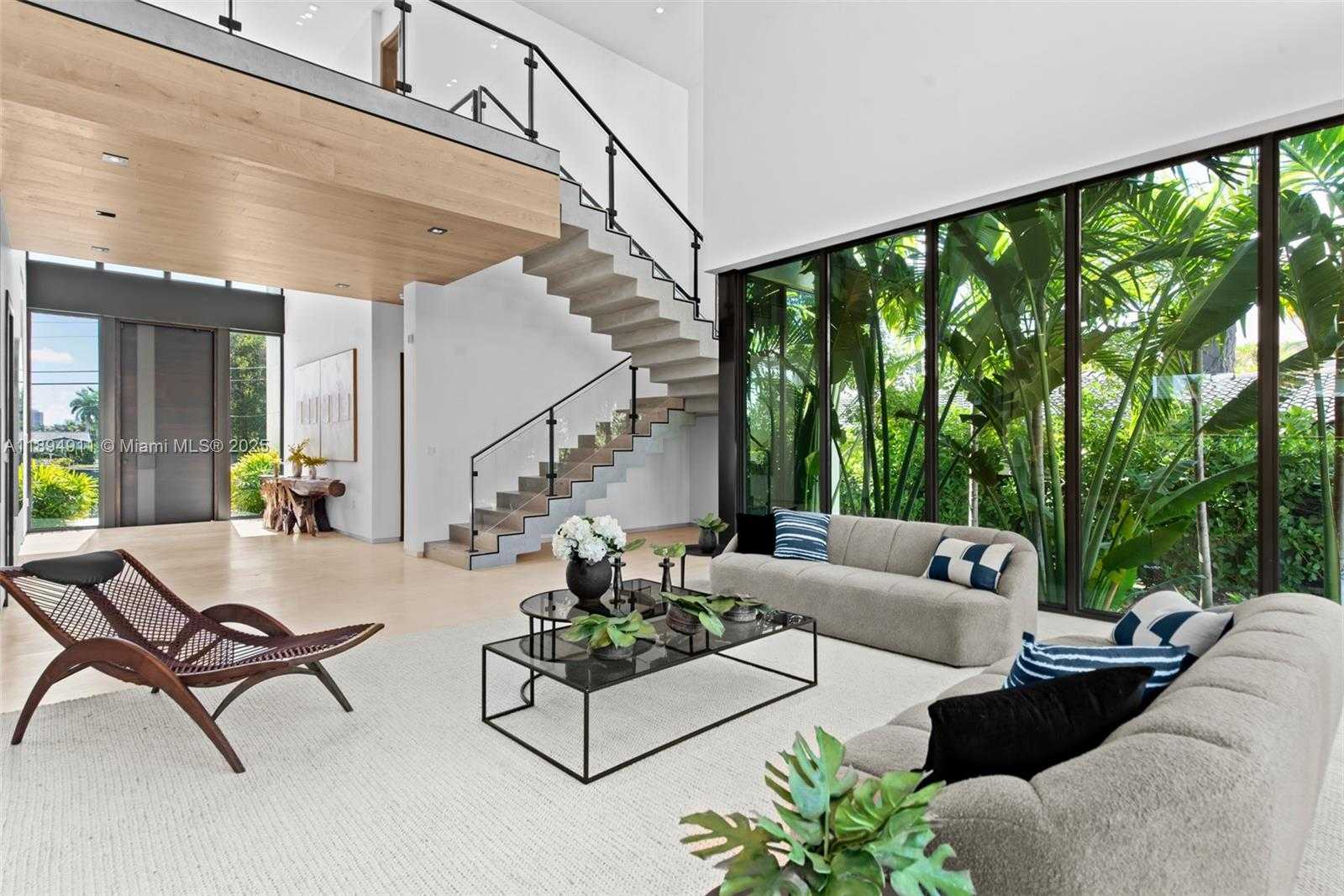 Small Image of 478 TAMARIND DR, Hallandale Beach Number 21