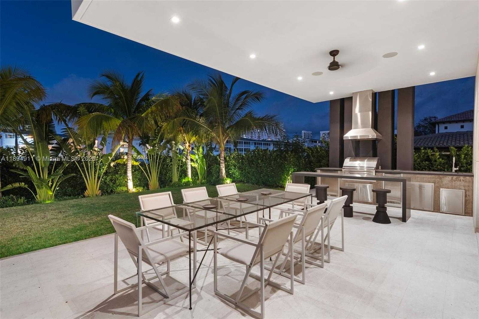 Small Image of 478 TAMARIND DR, Hallandale Beach Number 78