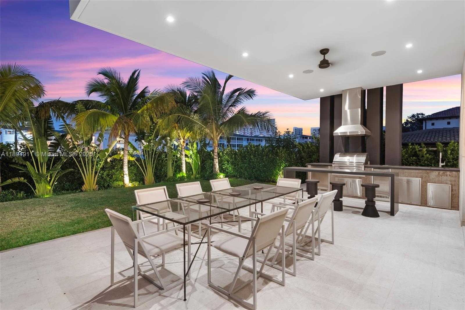 Small Image of 478 TAMARIND DR, Hallandale Beach Number 79