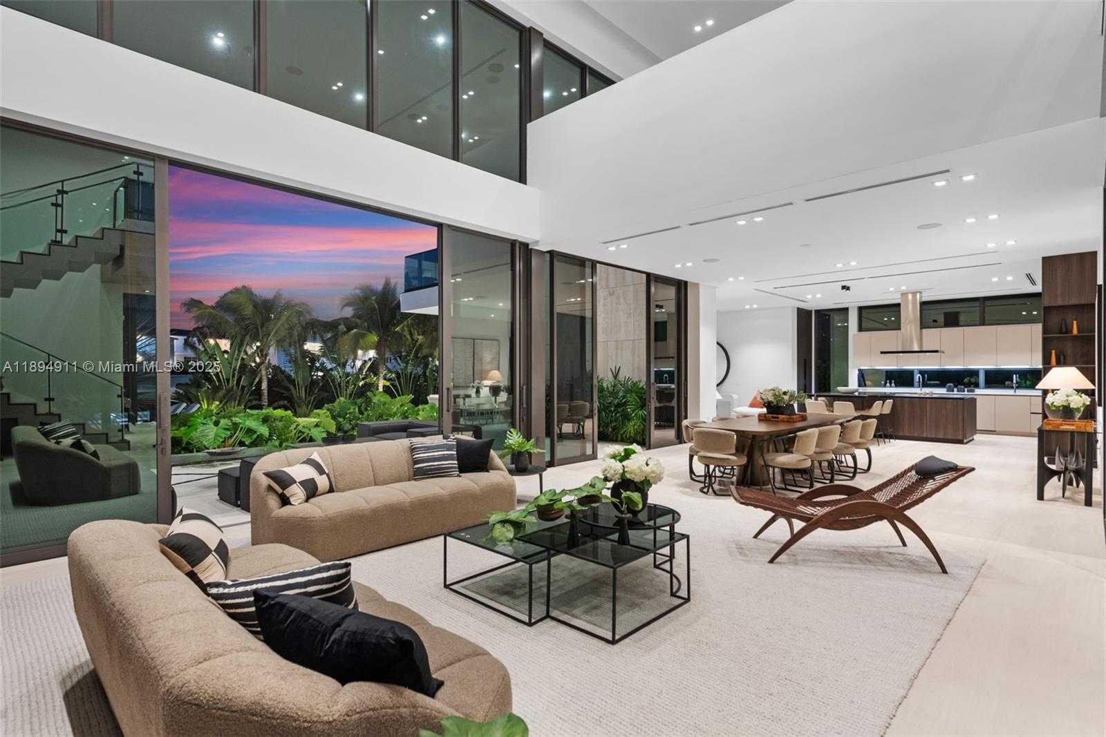 Small Image of 478 TAMARIND DR, Hallandale Beach Number 81