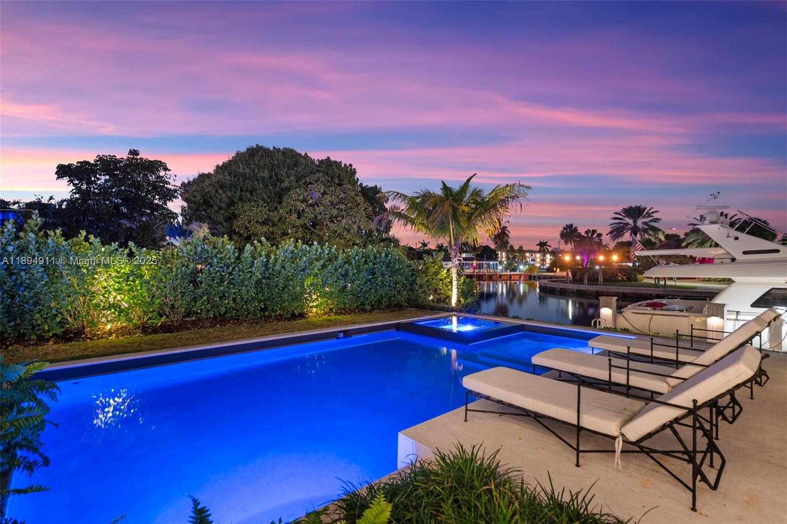 Small Image of 478 TAMARIND DR, Hallandale Beach Number 86