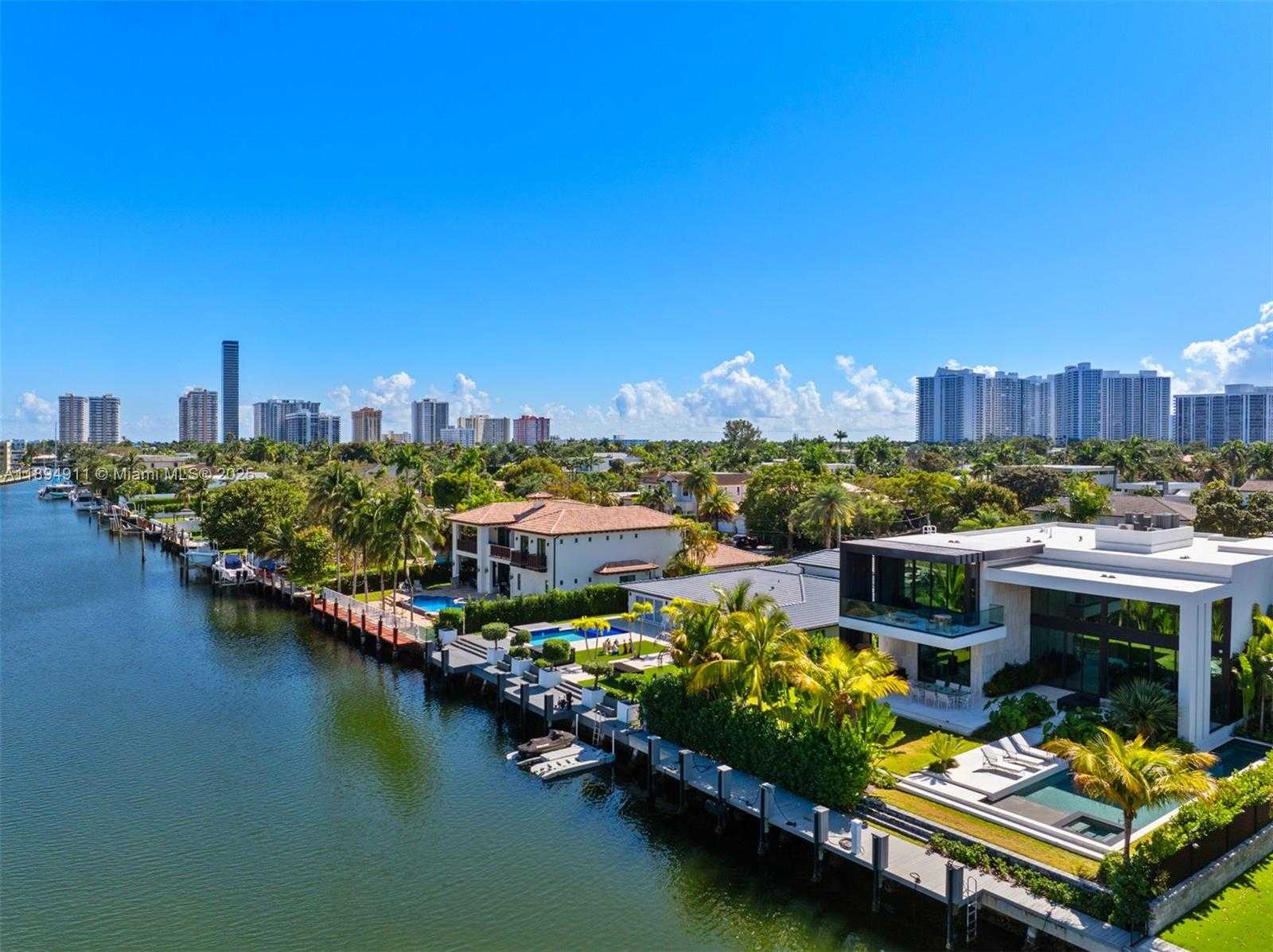 Small Image of 478 TAMARIND DR, Hallandale Beach Number 94