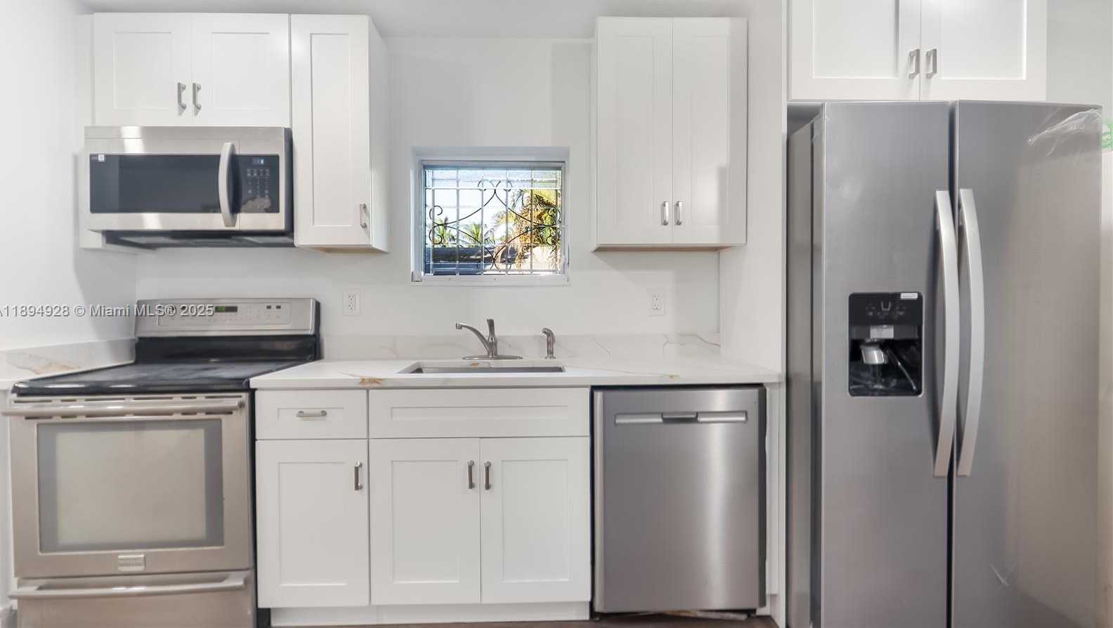 Small Image of 223 SOUTH WEST 1ST CT, Pompano Beach Number 11