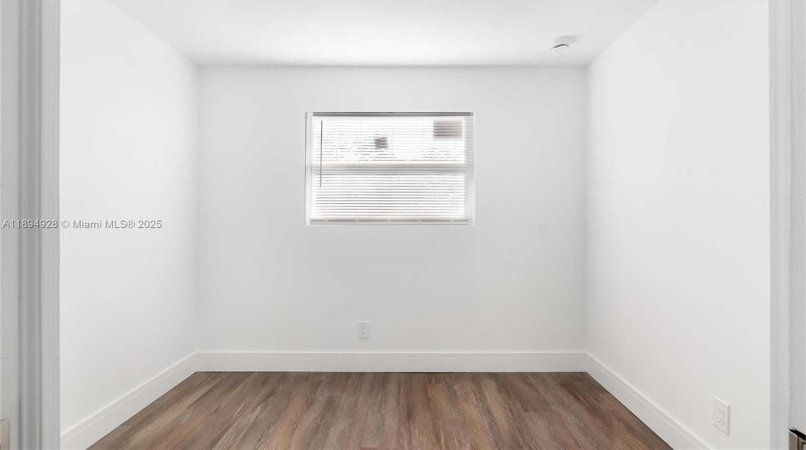 Small Image of 223 SOUTH WEST 1ST CT, Pompano Beach Number 21