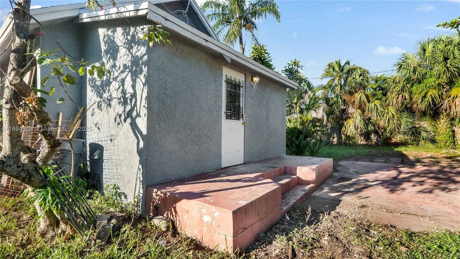 Small Image of 223 SOUTH WEST 1ST CT, Pompano Beach Number 22