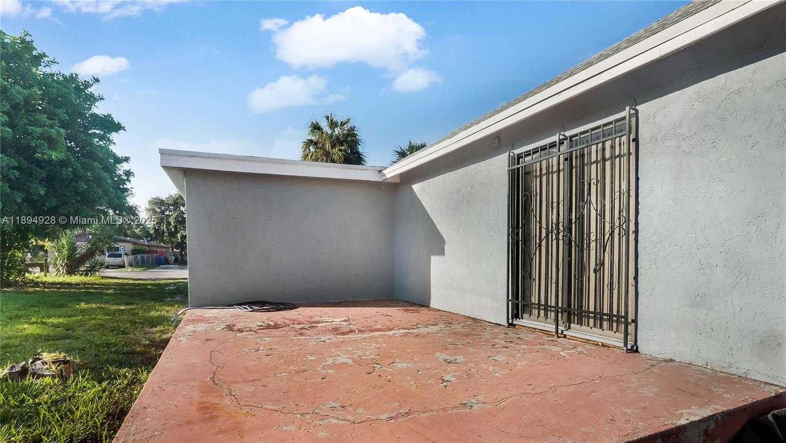 Small Image of 223 SOUTH WEST 1ST CT, Pompano Beach Number 23