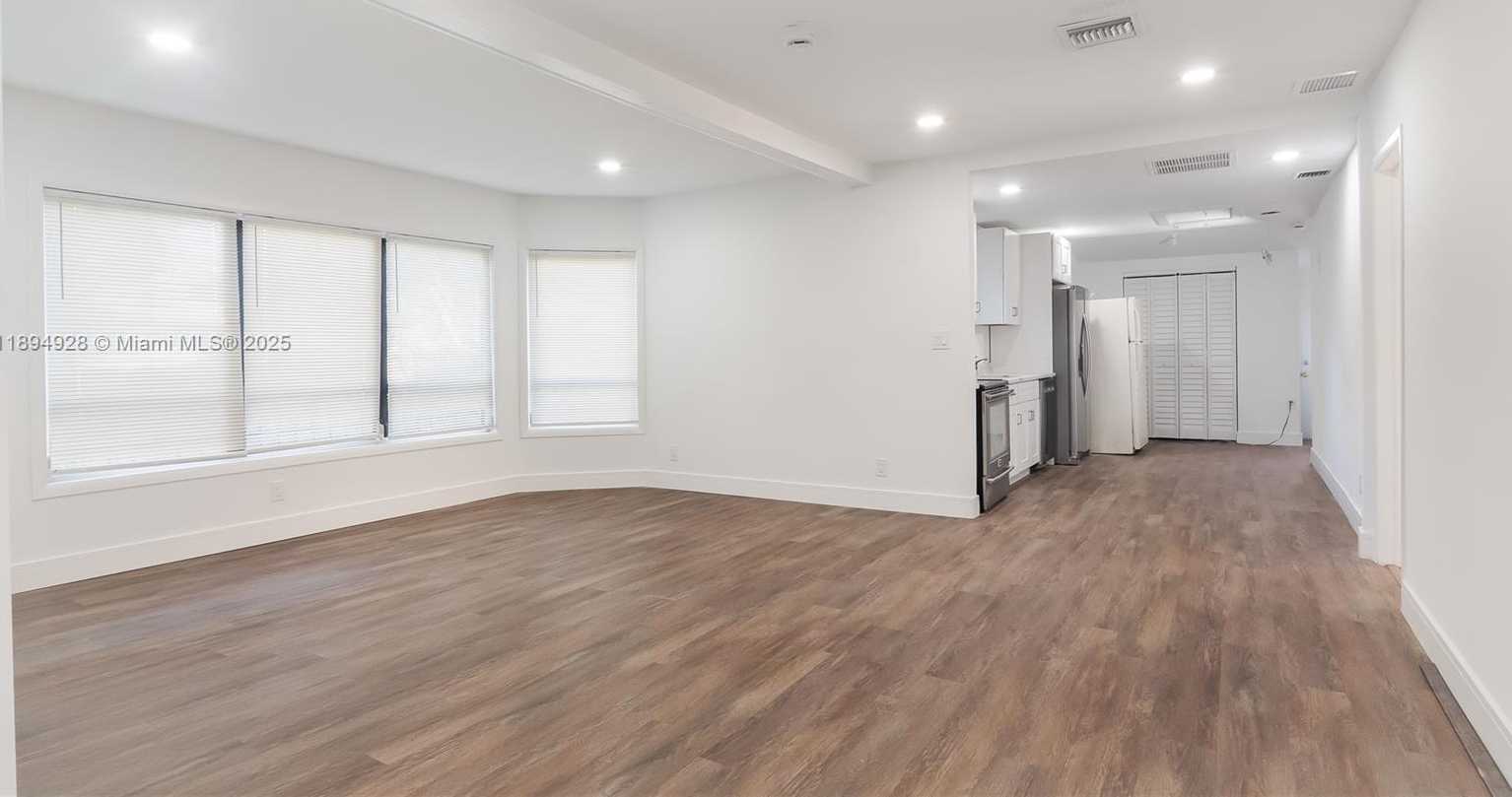 Small Image of 223 SOUTH WEST 1ST CT, Pompano Beach Number 6
