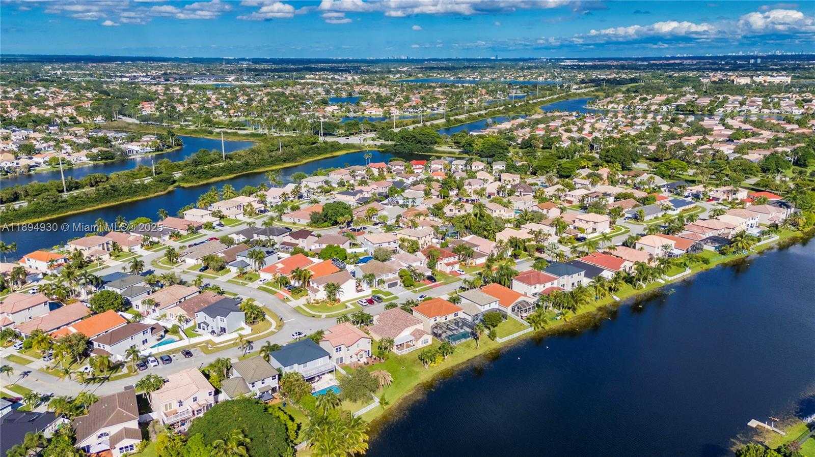 Small Image of 18144 SOUTH WEST 20TH ST, Miramar Number 38
