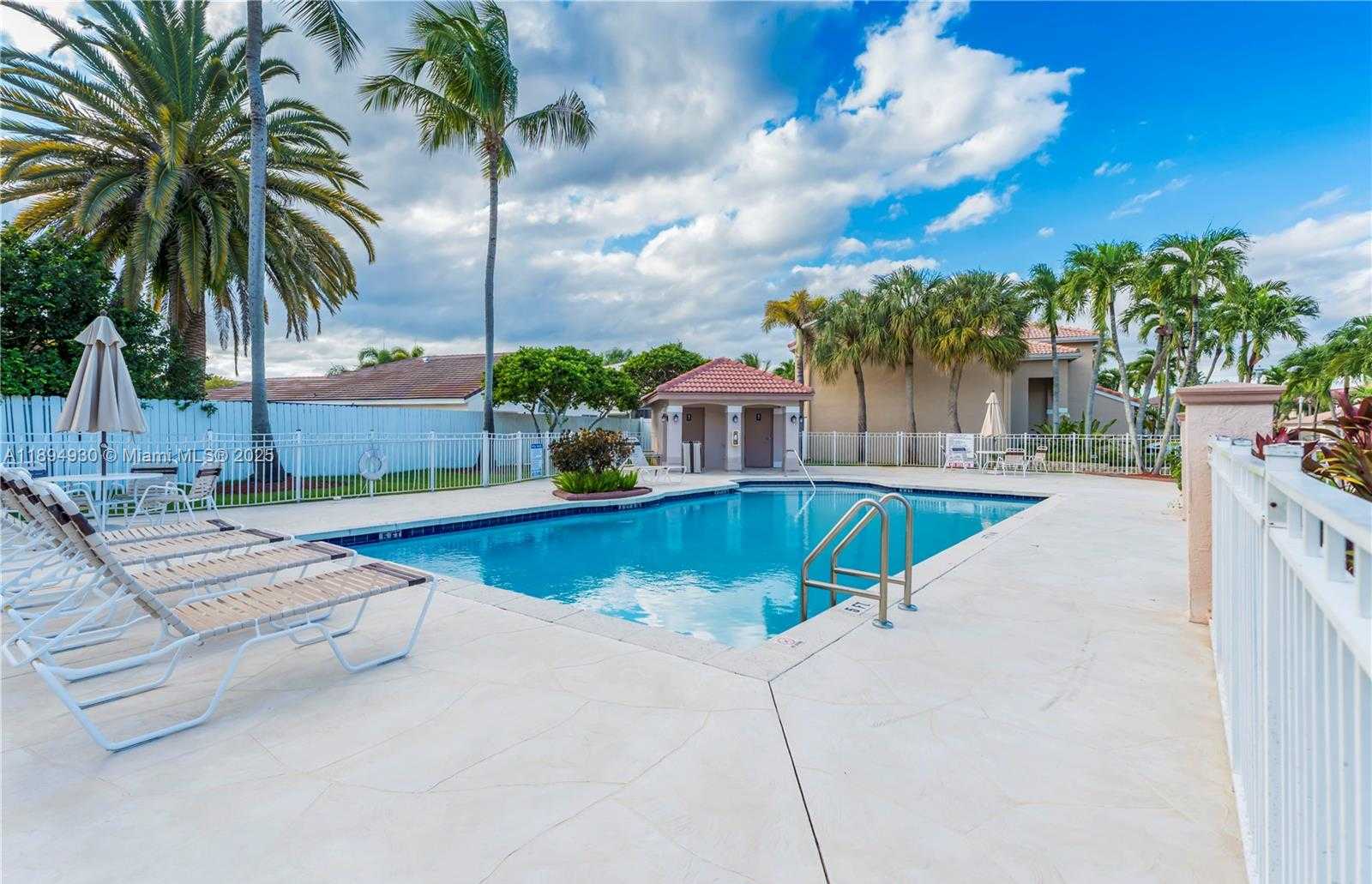 Small Image of 18144 SOUTH WEST 20TH ST, Miramar Number 43