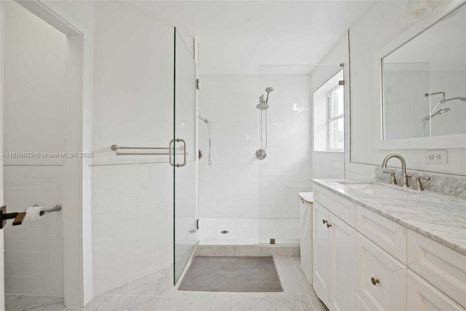 Small Image of 1611 SOUTH WEST 158TH AVE, Pembroke Pines Number 17