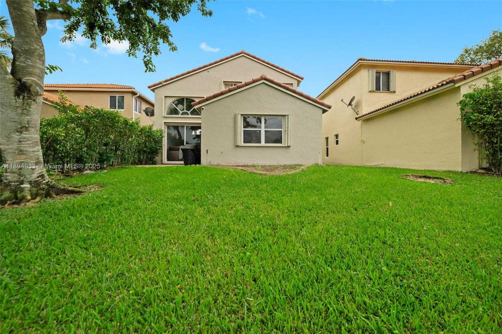 Small Image of 1611 SOUTH WEST 158TH AVE, Pembroke Pines Number 23