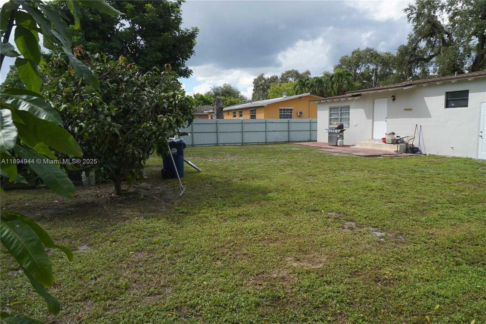 Small Image of 2850 NORTH WEST 170TH ST, Miami Gardens Number 18