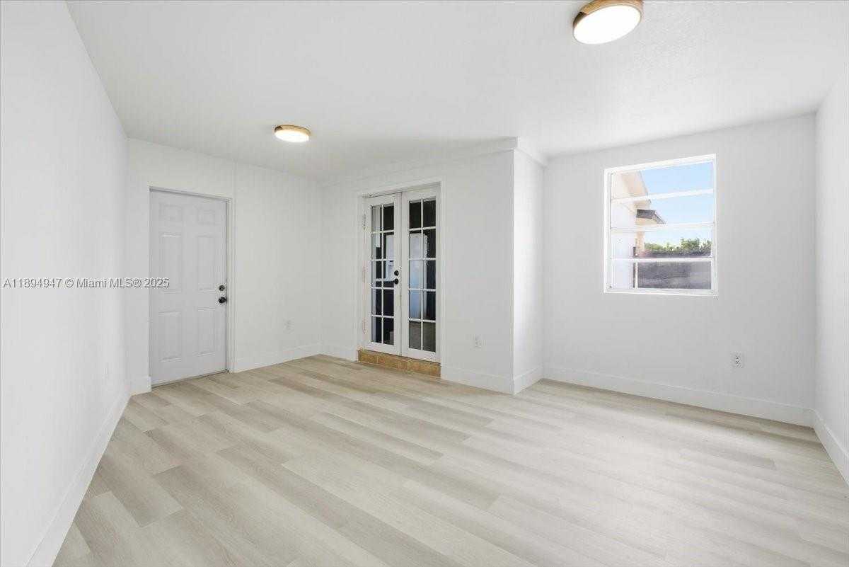 Small Image of 257 WEST 44TH ST, Hialeah Number 10
