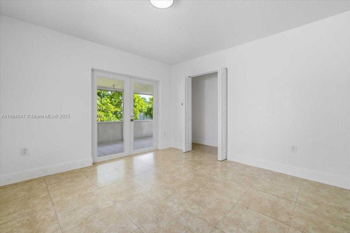 Small Image of 257 WEST 44TH ST, Hialeah Number 14