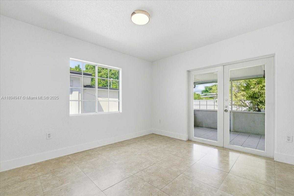Small Image of 257 WEST 44TH ST, Hialeah Number 15