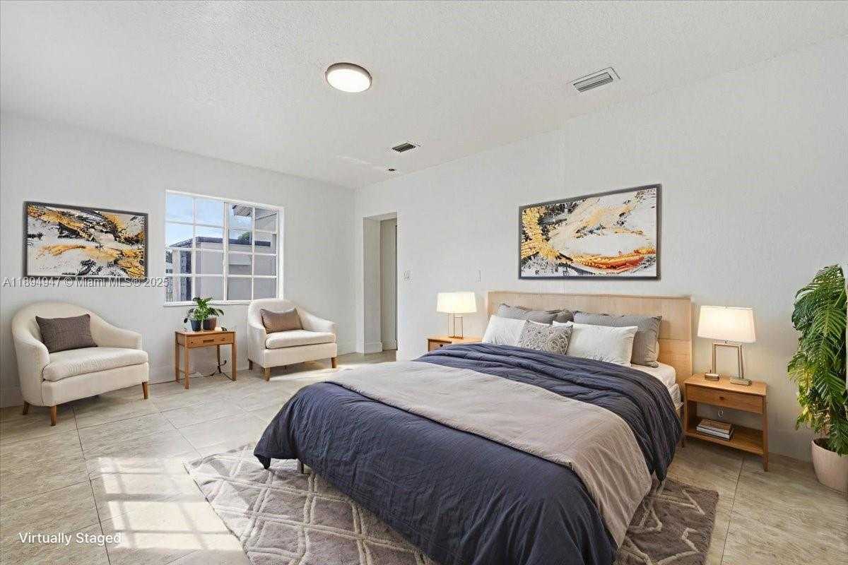 Small Image of 257 WEST 44TH ST, Hialeah Number 24
