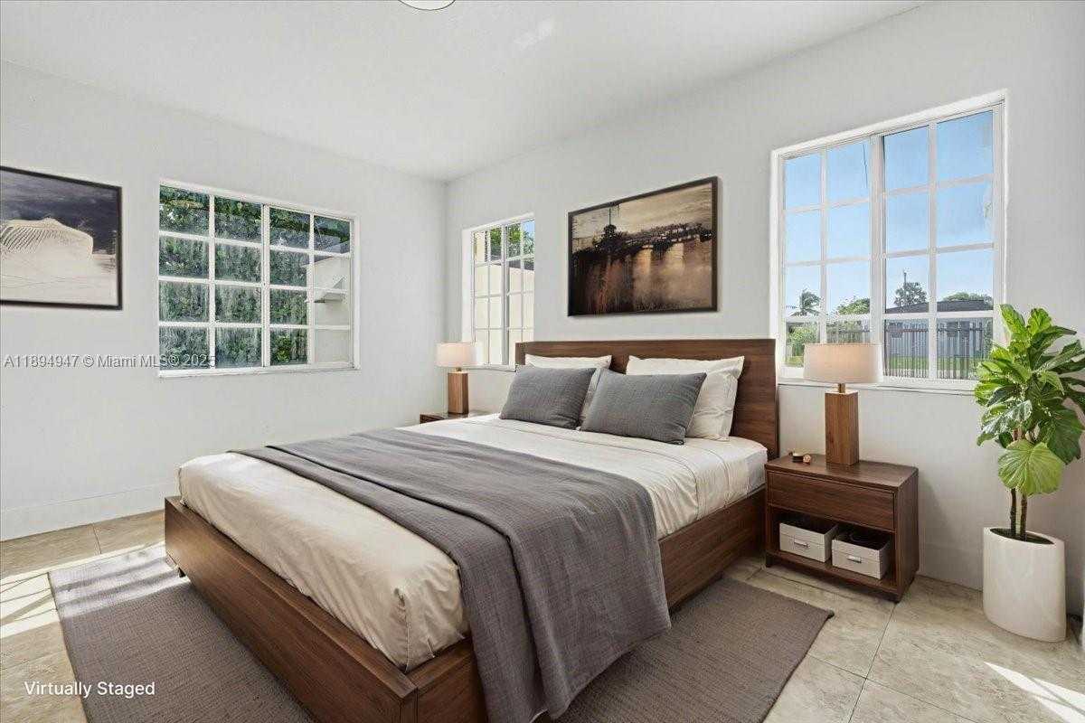 Small Image of 257 WEST 44TH ST, Hialeah Number 26