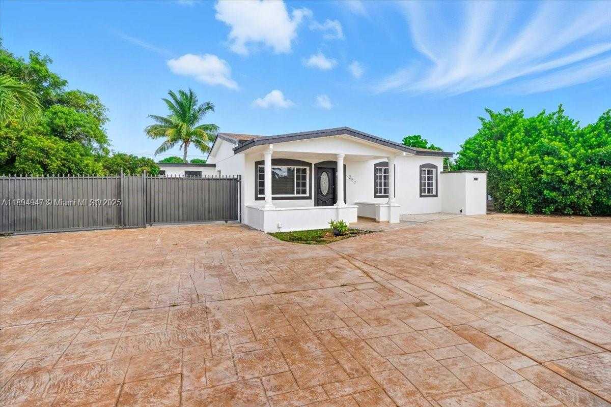 Small Image of 257 WEST 44TH ST, Hialeah Number 34