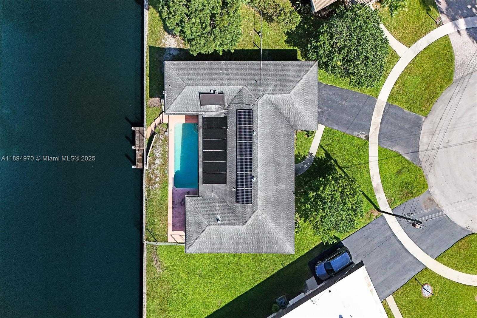 Small Image of 6091 SOUTH WEST 14TH ST, Plantation Number 12