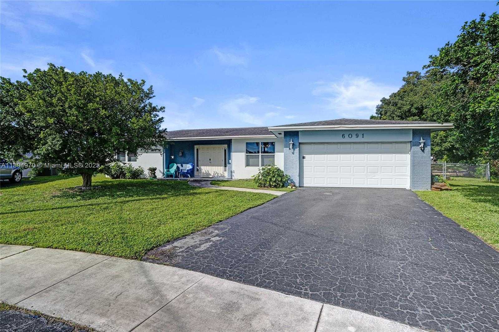 Small Image of 6091 SOUTH WEST 14TH ST, Plantation Number 16