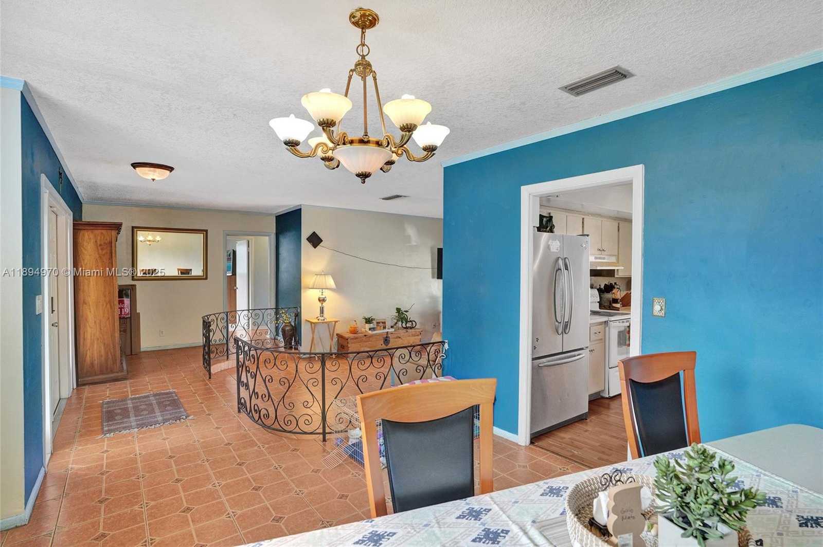 Small Image of 6091 SOUTH WEST 14TH ST, Plantation Number 22