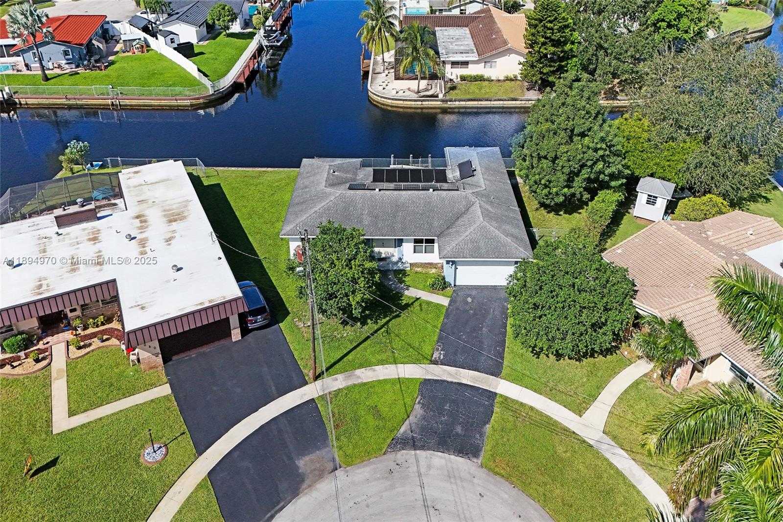Small Image of 6091 SOUTH WEST 14TH ST, Plantation Number 3