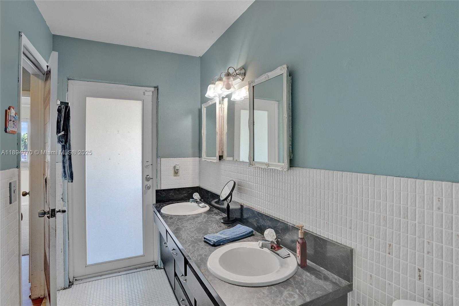 Small Image of 6091 SOUTH WEST 14TH ST, Plantation Number 48