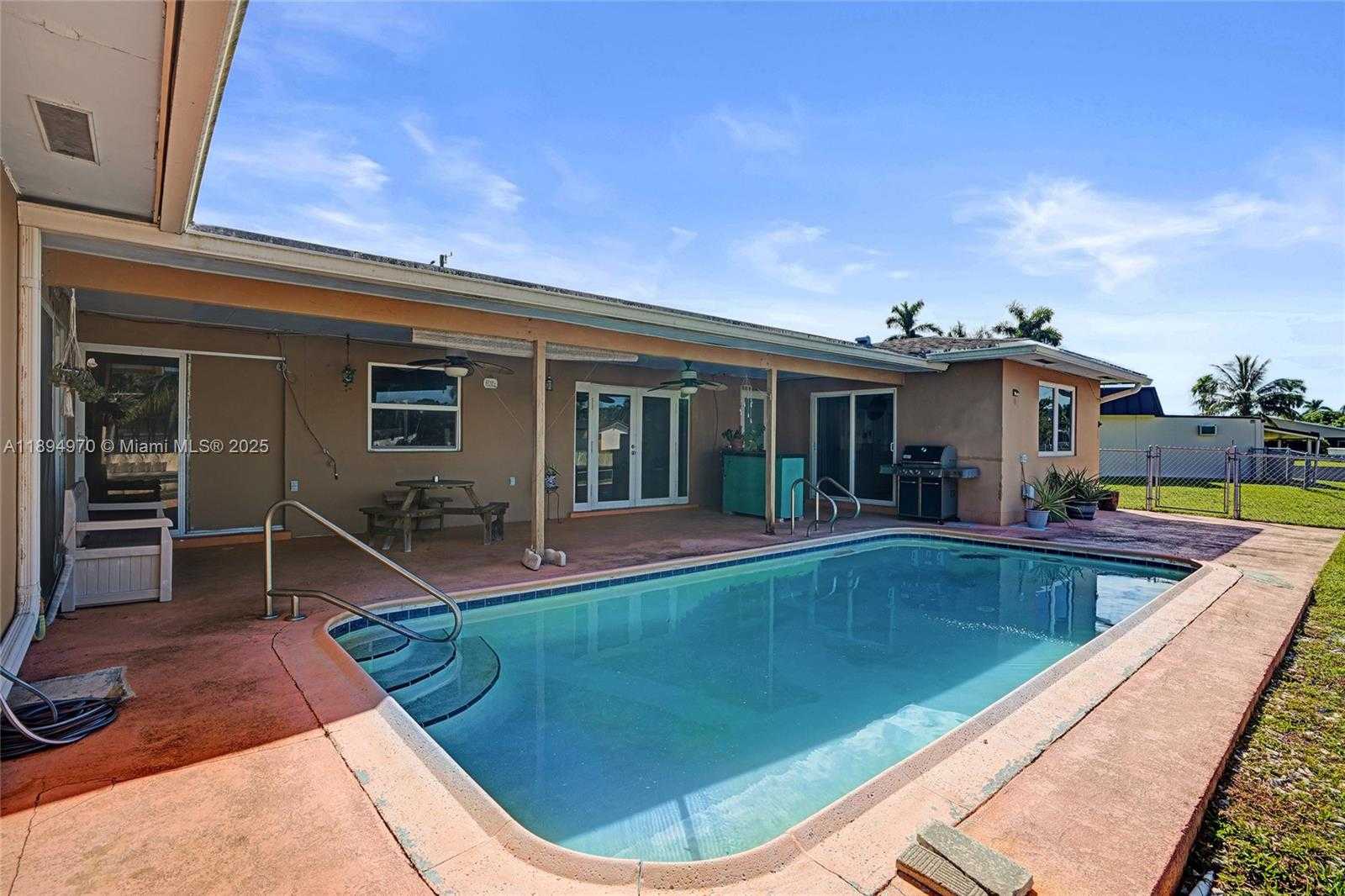 Small Image of 6091 SOUTH WEST 14TH ST, Plantation Number 55