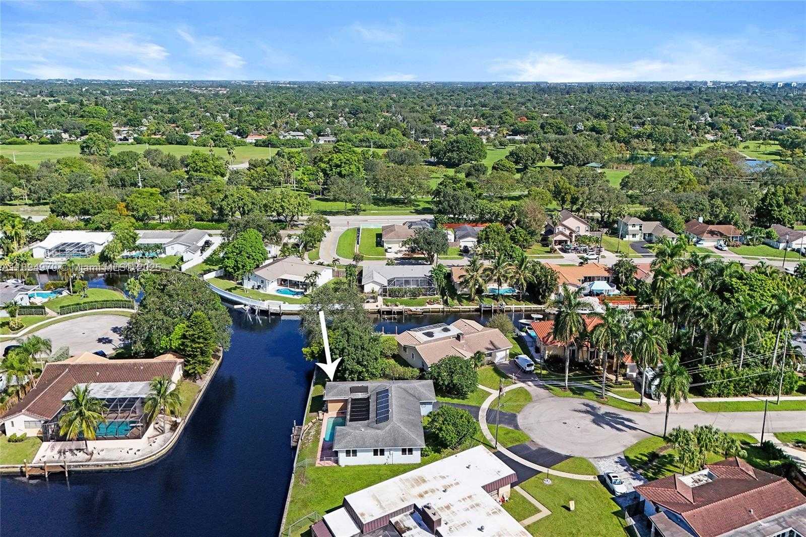 Small Image of 6091 SOUTH WEST 14TH ST, Plantation Number 64