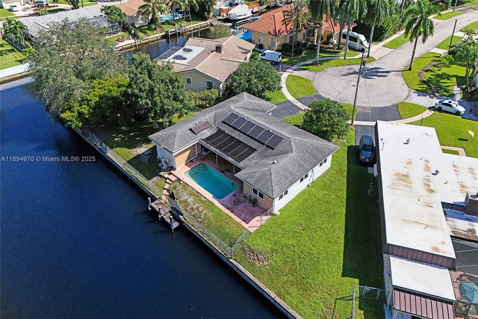 Small Image of 6091 SOUTH WEST 14TH ST, Plantation Number 8