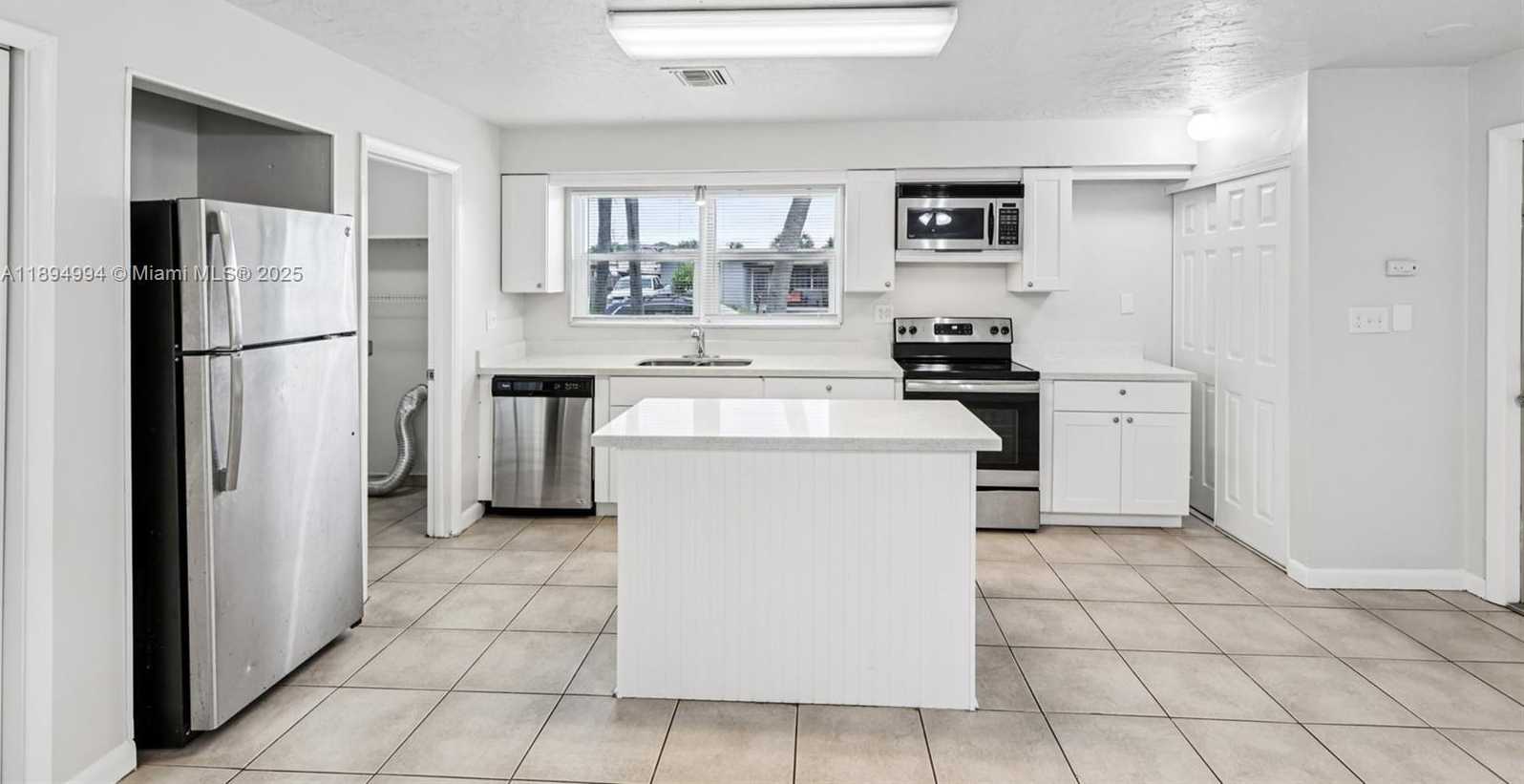 Small Image of 214 SOUTH WEST 4TH ST, Boca Raton Number 18