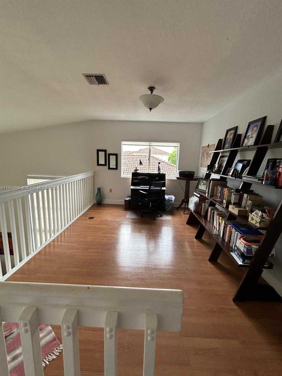 Small Image of 11308 NORTH WEST 58TH TER, Doral Number 20