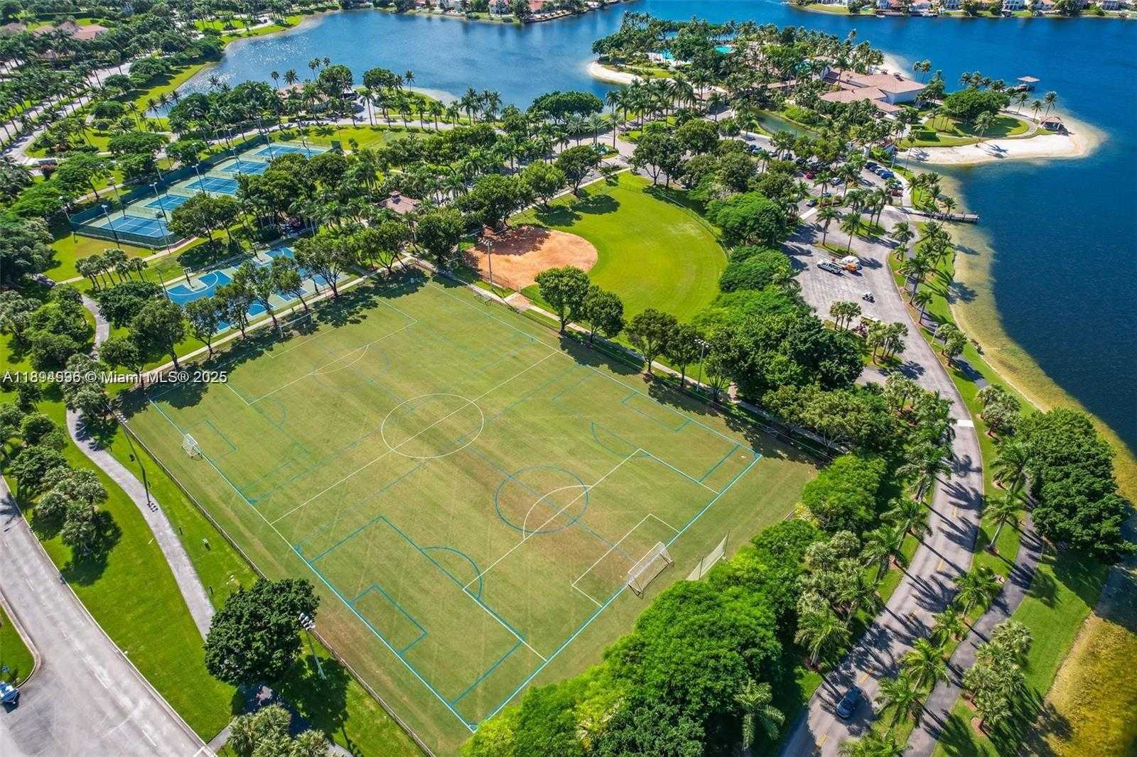 Small Image of 11308 NORTH WEST 58TH TER, Doral Number 29