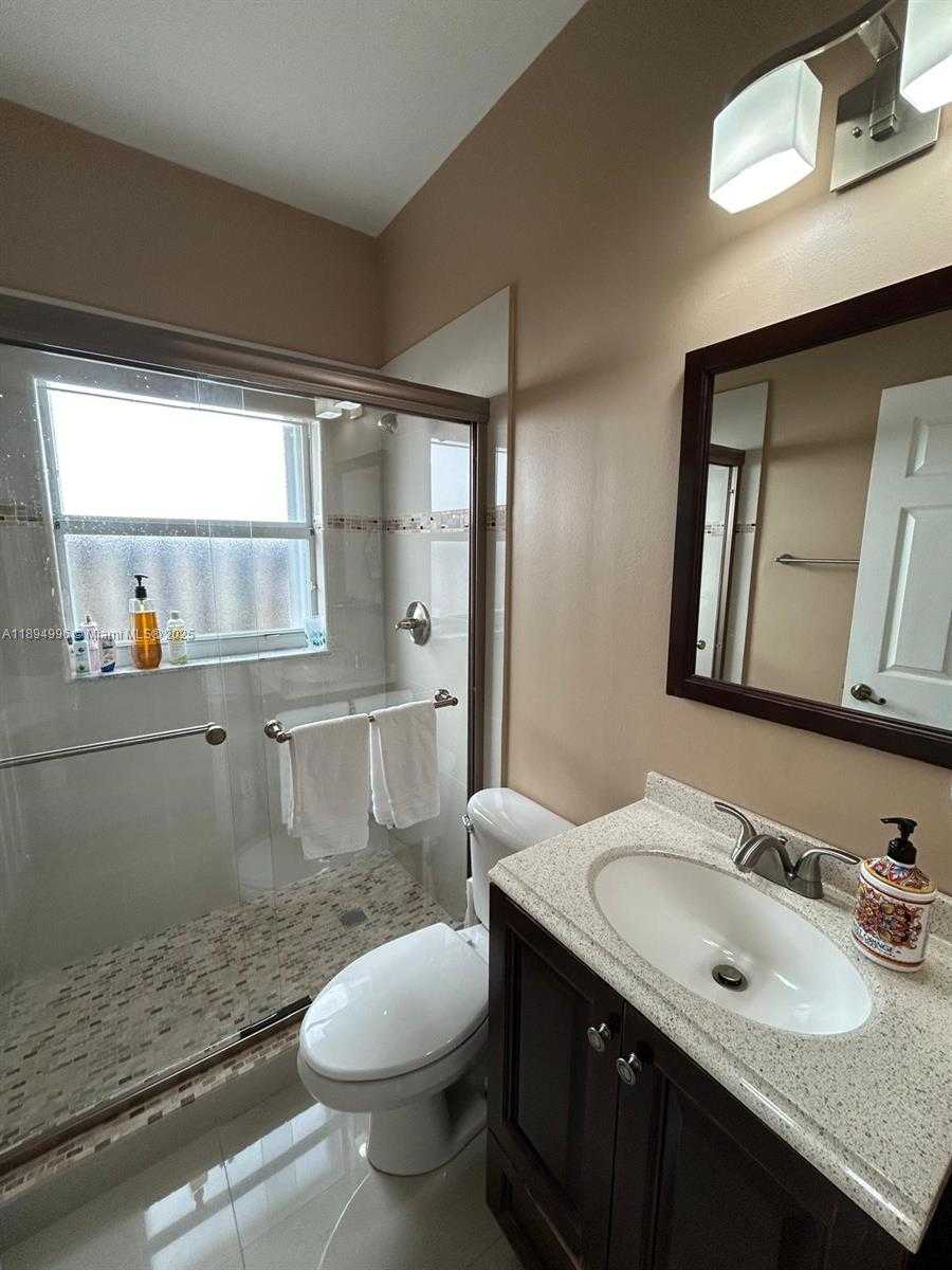 Small Image of 11308 NORTH WEST 58TH TER, Doral Number 9
