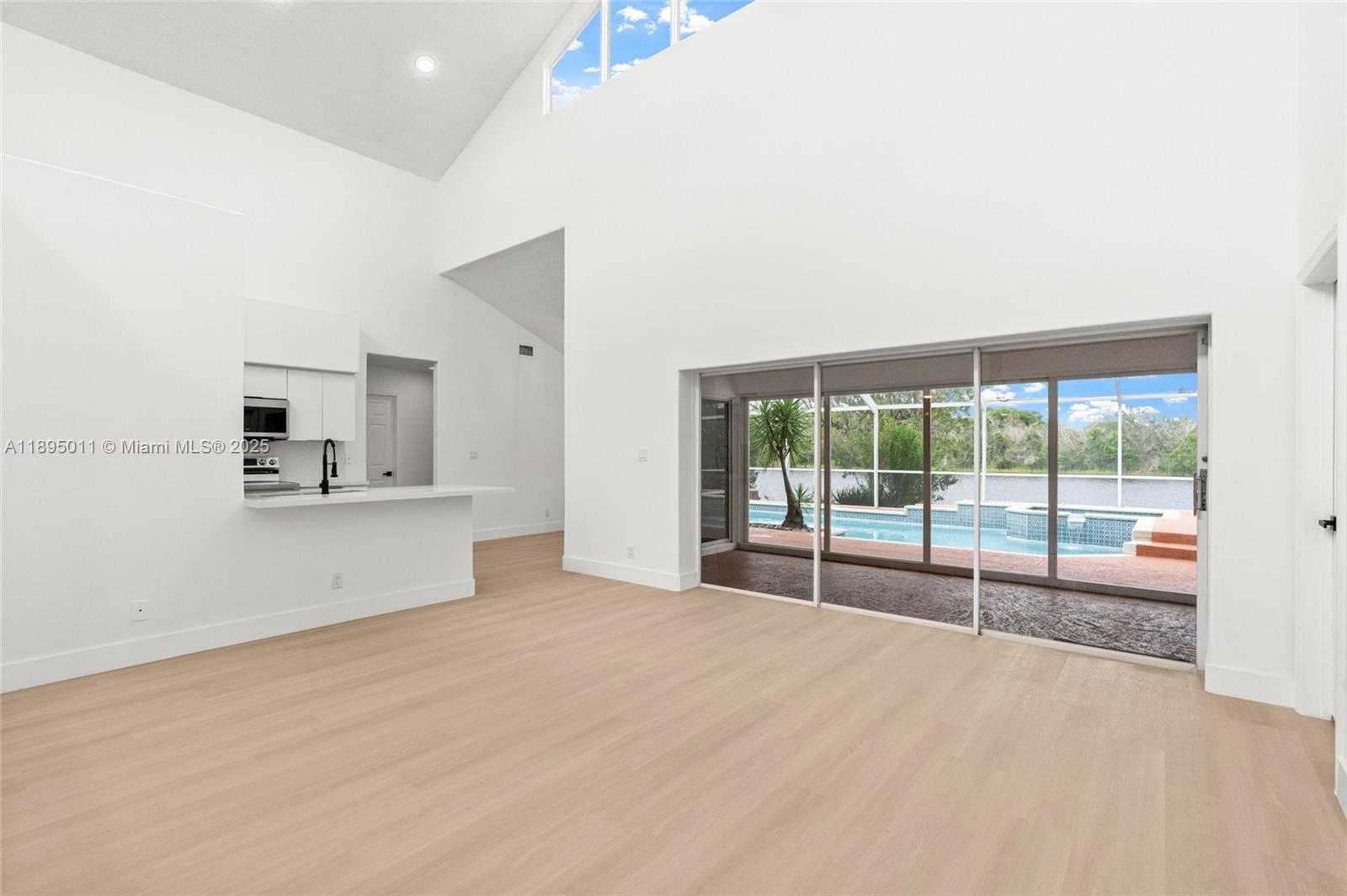 Small Image of 20211 NORTH WEST 10TH ST, Pembroke Pines Number 10